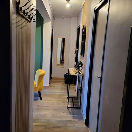 Rénové Apartamento Leffrinkhoucke